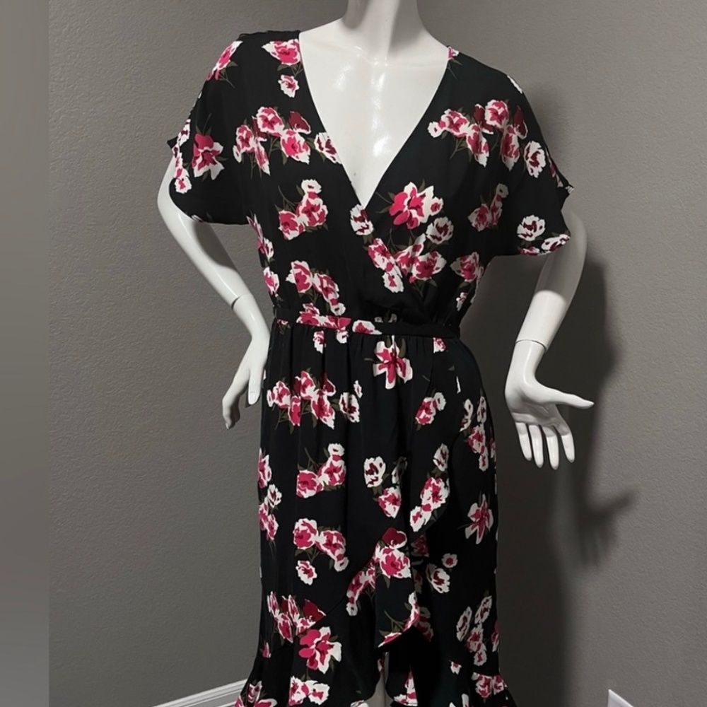 J- CREW Women”s Faux Wrap V High Low Black/ Red  Floral Midi Dress Size S